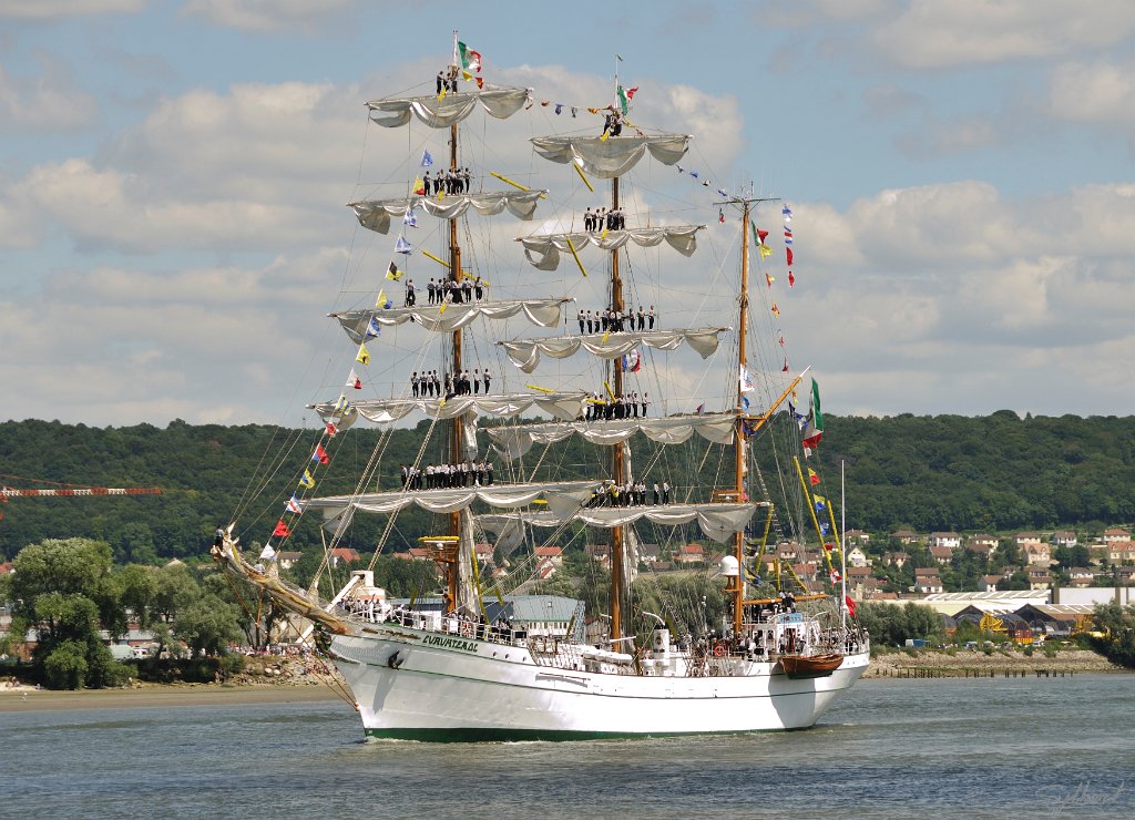 _SYL3373m.jpg - Cuautehmoc