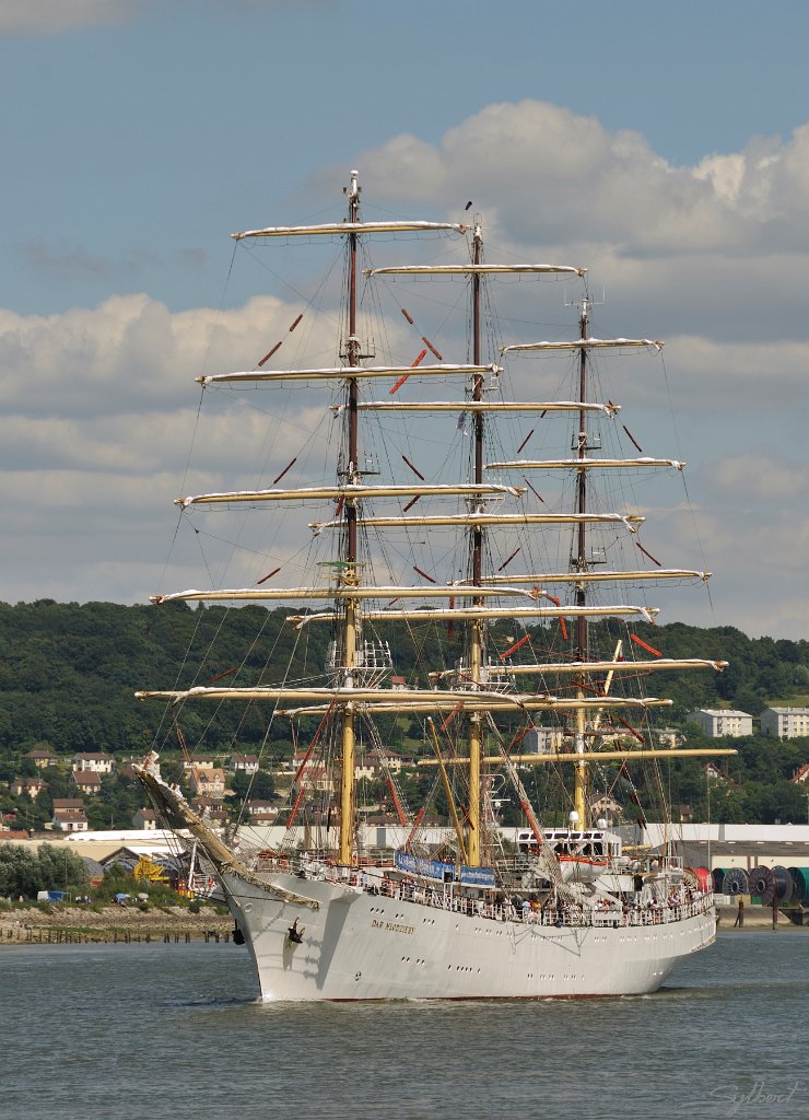 _SYL3444m.jpg - Dar Mlodziezy